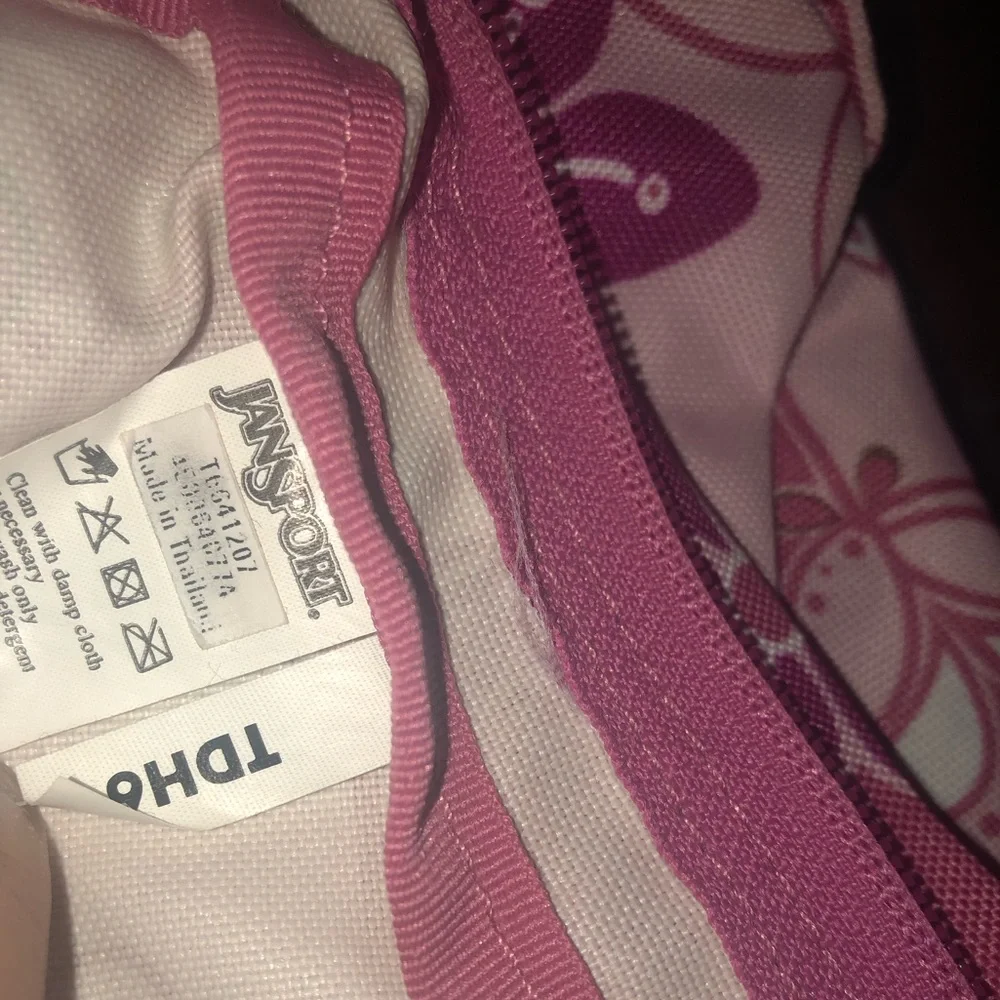 Backpack - Picture 5 of 6